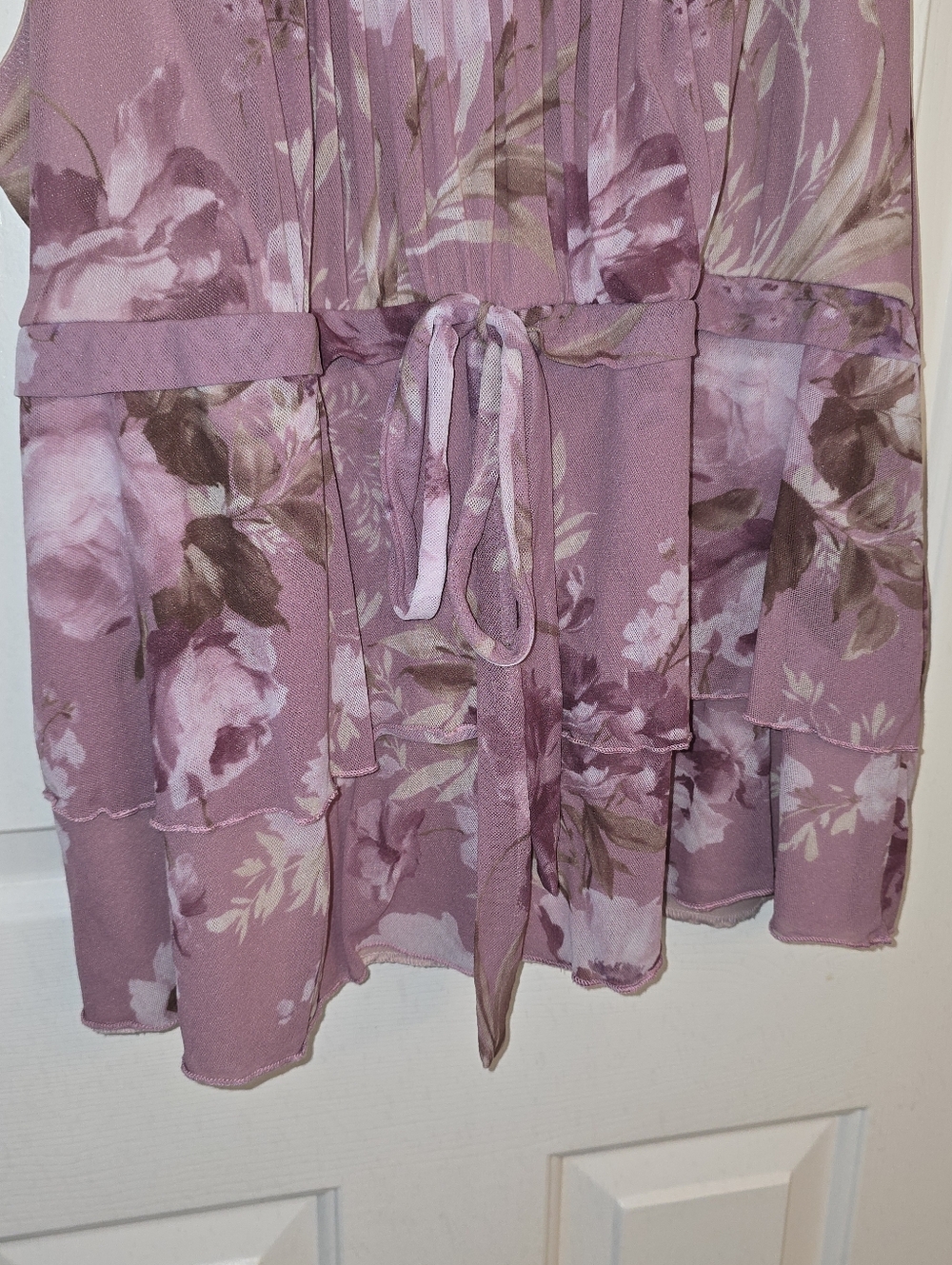 Venus Lavender Floral Cap-Sleeve Peplum Top - Picture 5 of 7